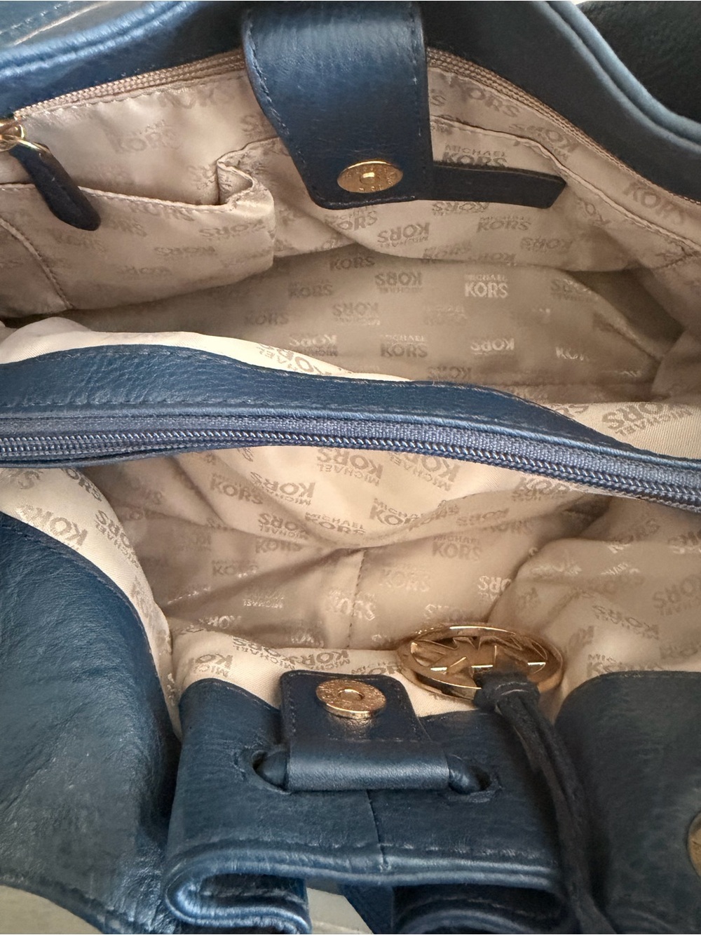 Michael Kors Navy Pebbled Leather Drawstring Shoulder Tote with Gold Hardware - Picture 5 of 6
